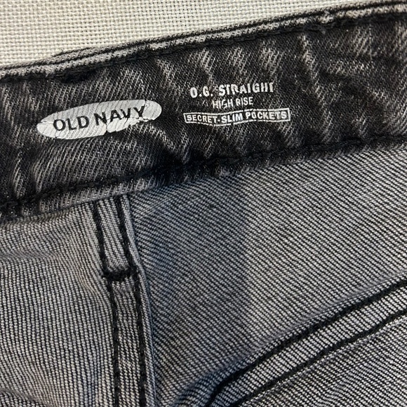Old Navy High Waisted Straight Jeans - Picture 4 of 7